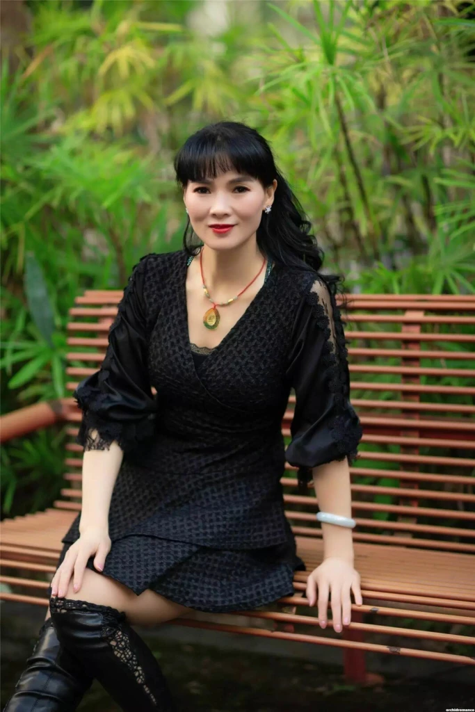 LiYing Profile image 4