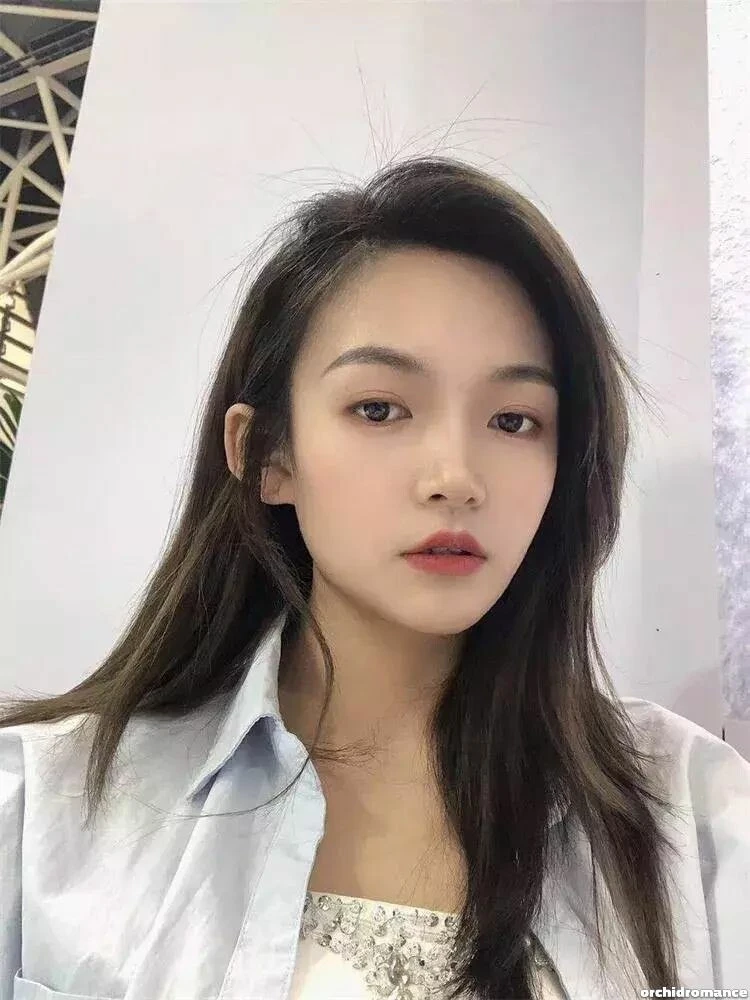 Yuqiong Profile image 3