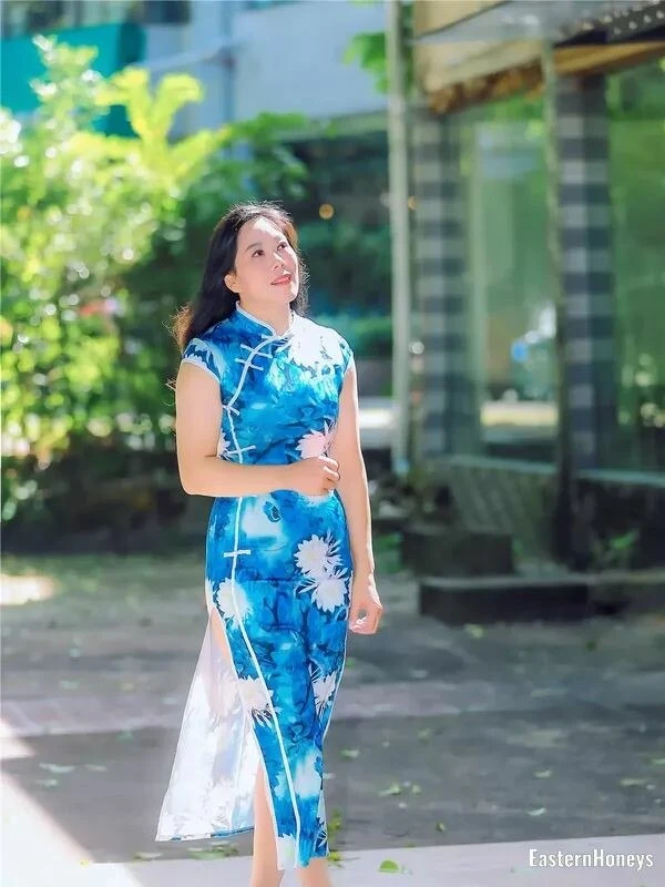 Jie Profile image 1