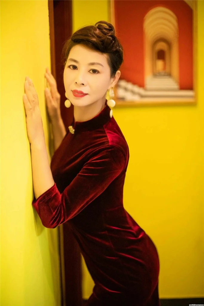 Jiaqi Profile image 1