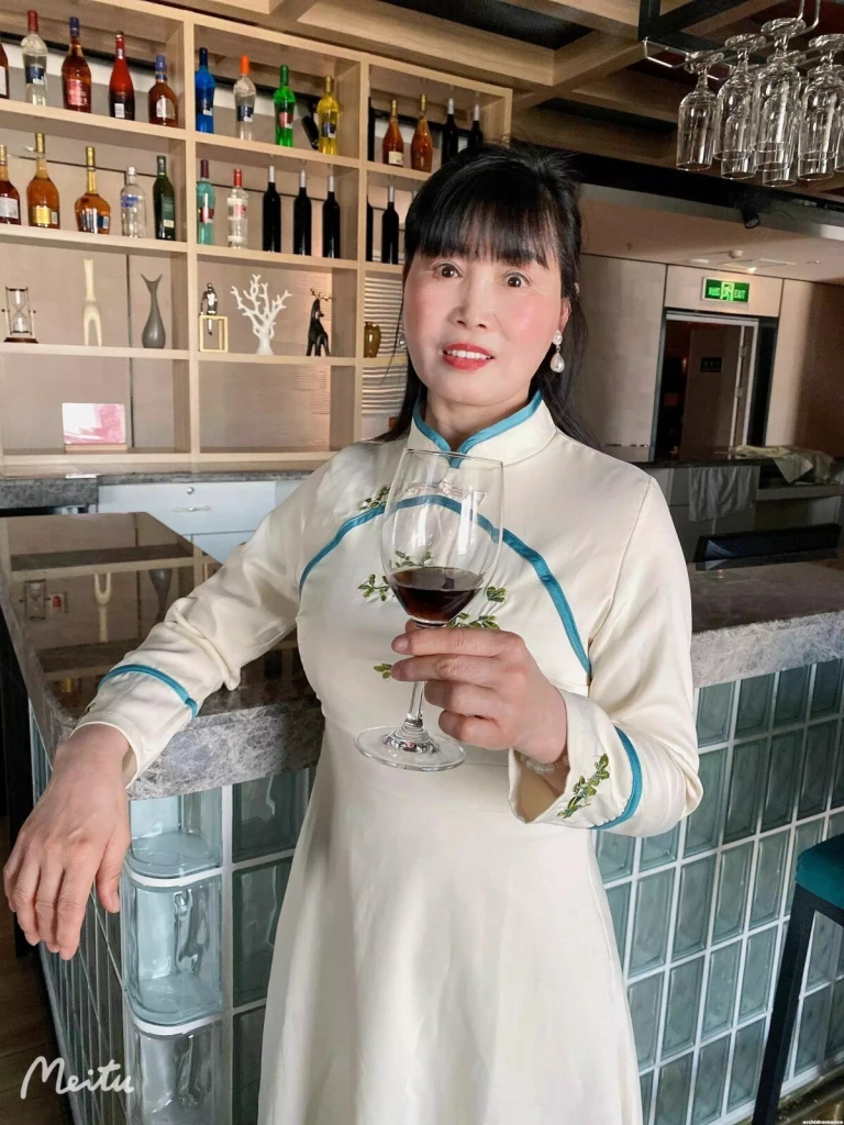 Huiping Profile image 3