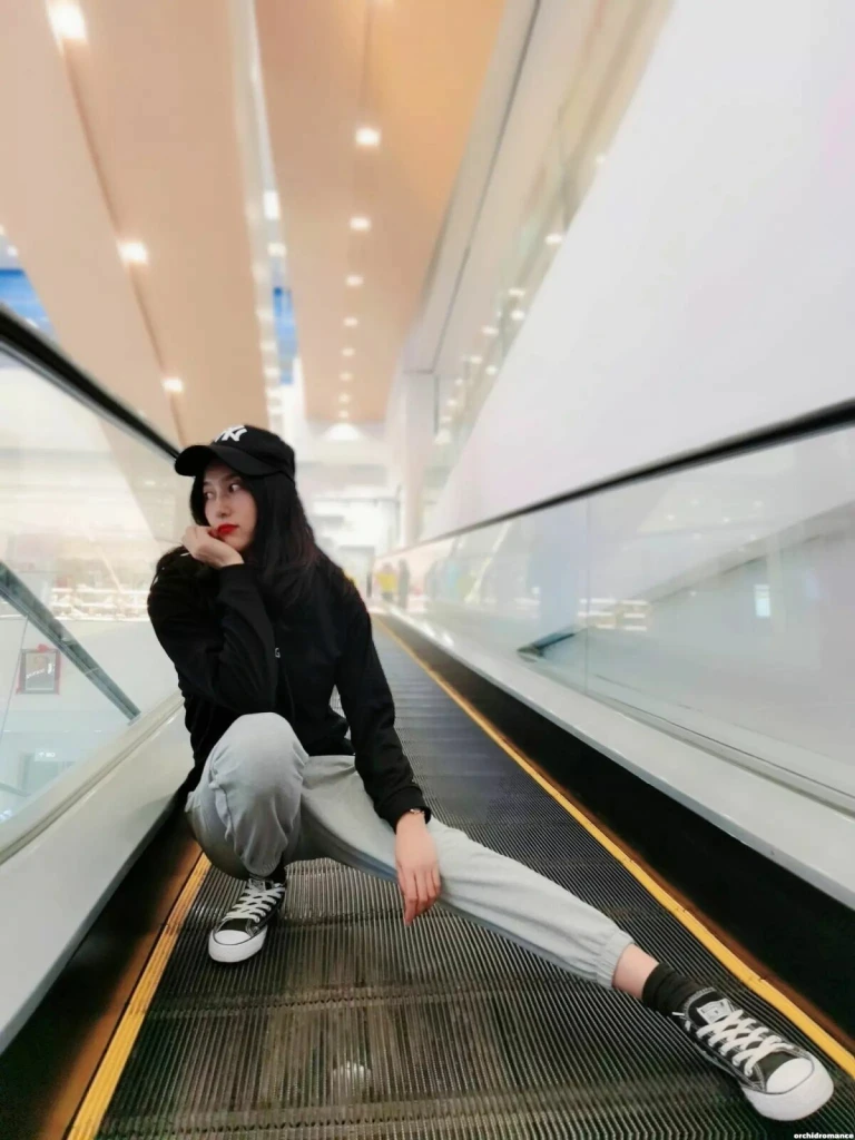Vivi Profile image 2
