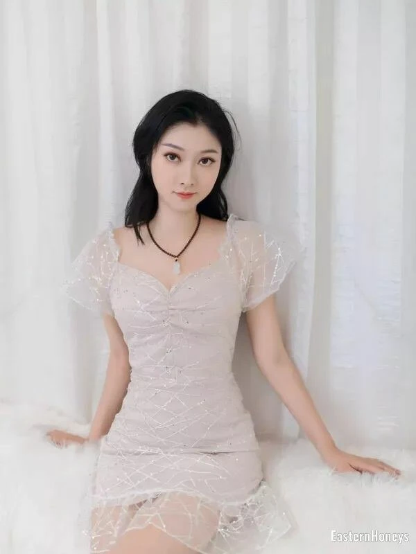 JingJing Profile image 2