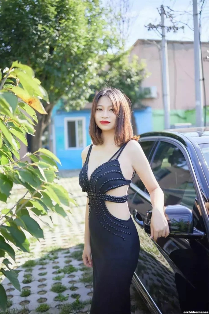 Yuwei Profile image 3