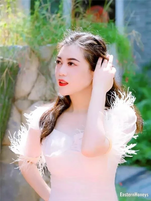 Anny Profile image 3