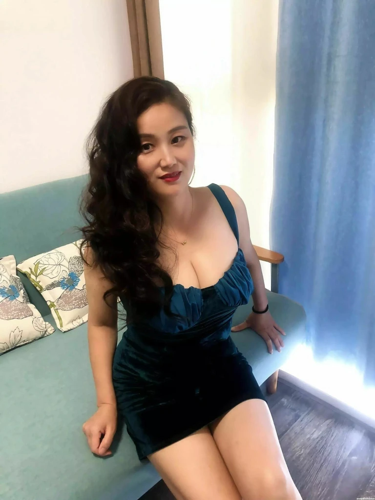 Wendy Feng Profile image 2