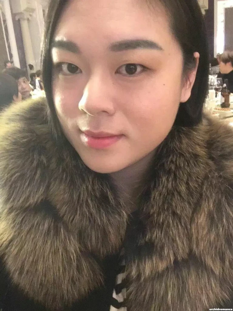 Lisa Profile image 2