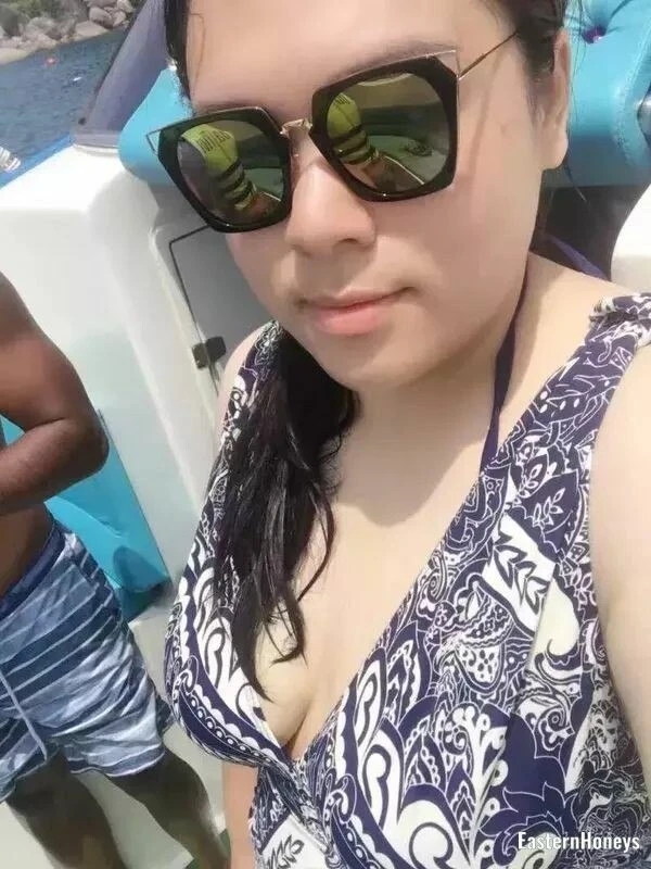 Lisa Profile image 4