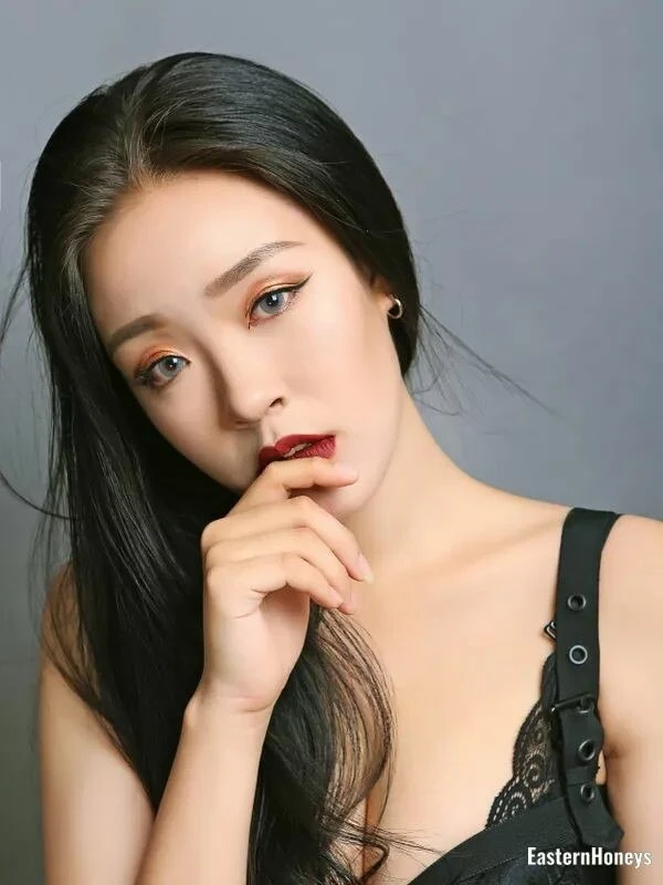 Shuyi Profile image 3