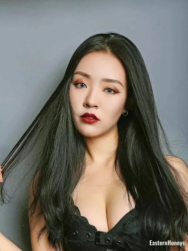 Shuyi Profile image 2