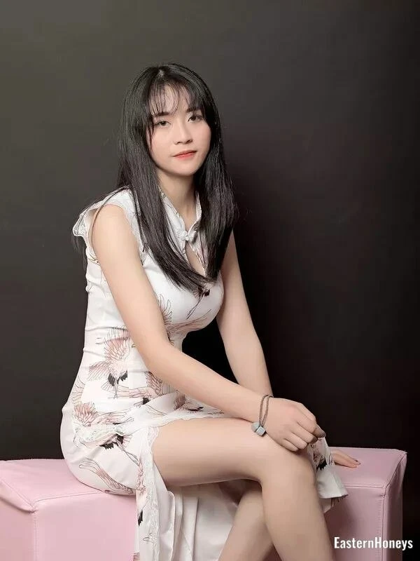 Ava Profile image 1