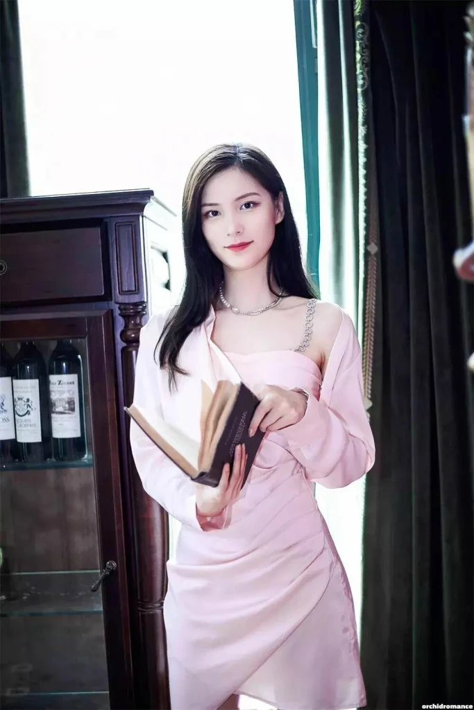 Qinyin Profile image 3