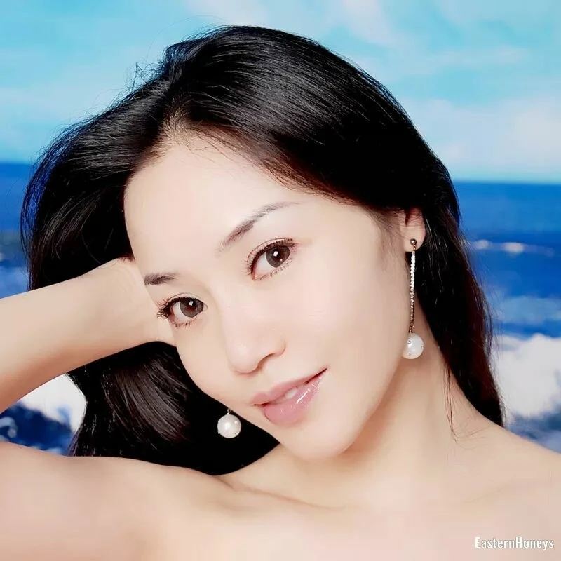Jinyan Profile image 3