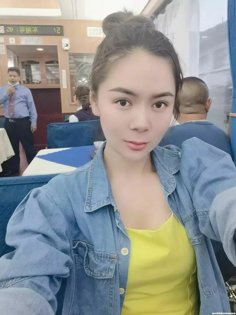 Dam Hue Profile image 1