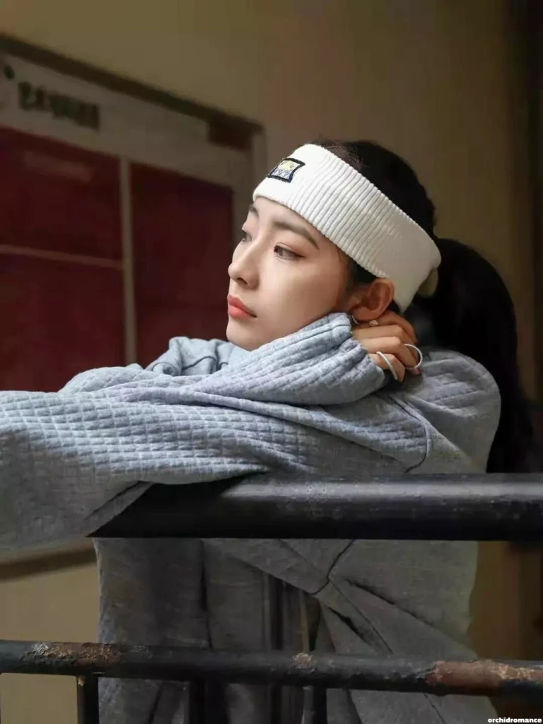 Lianhong Profile image 4