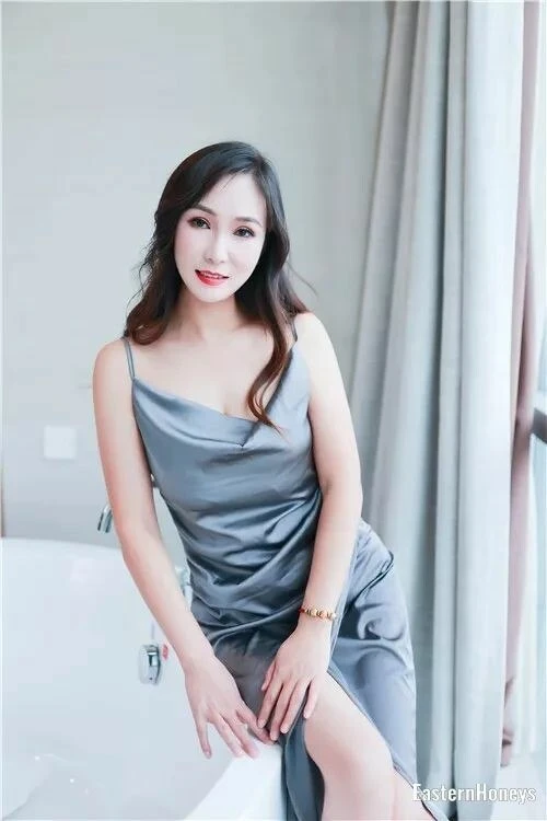 Lingling Liao Profile image 1