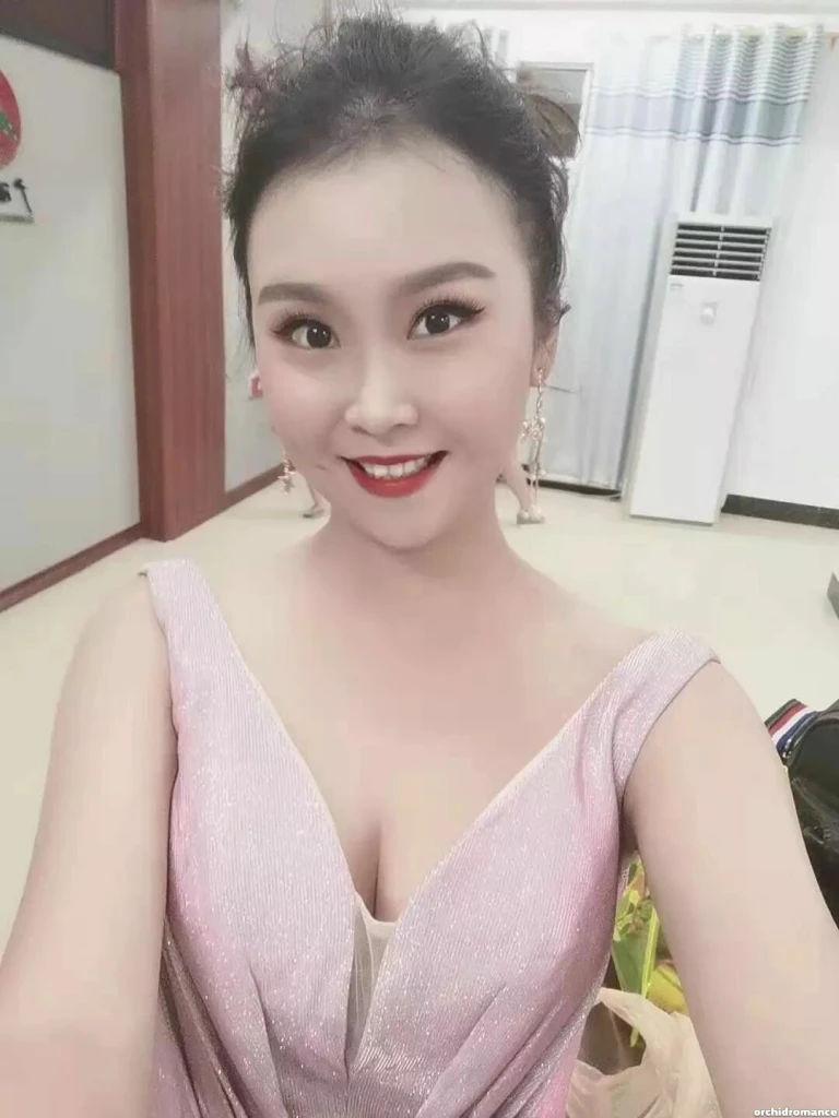 Yuyang Profile image 4