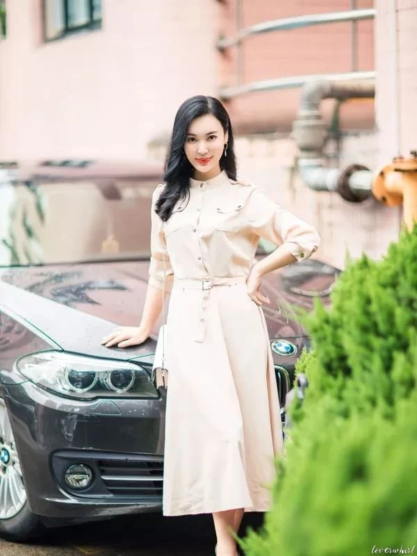 Flora Profile image 2