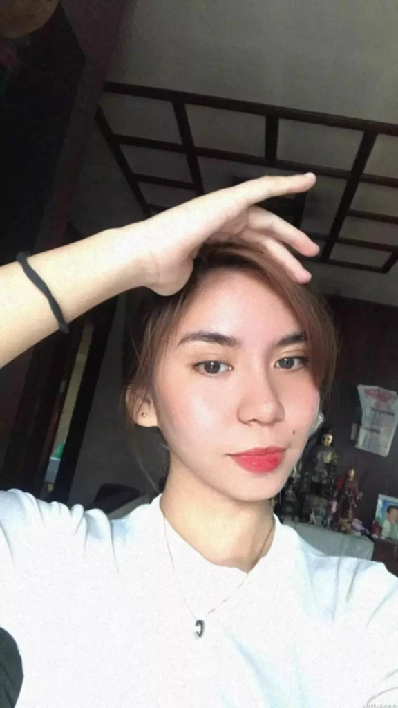 Eileen Profile image 3