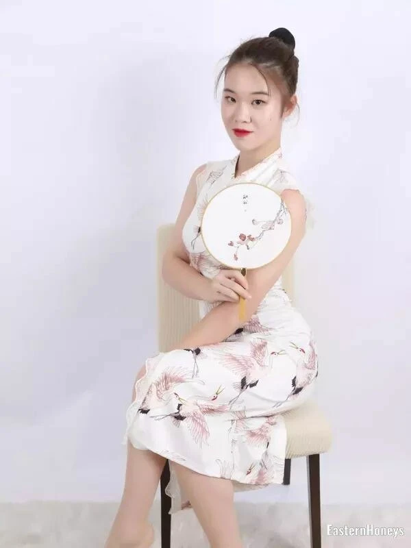 Lina Profile image 2