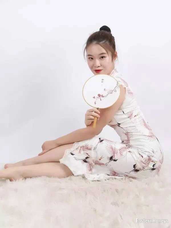 Lina Profile image 4