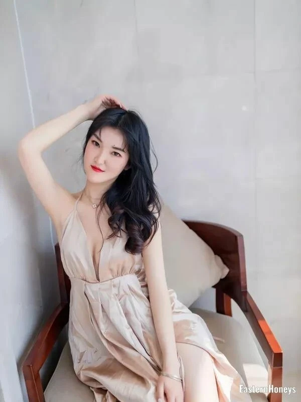 Sunny Profile image 3