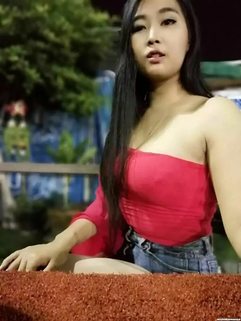 Ariya Profile image 1