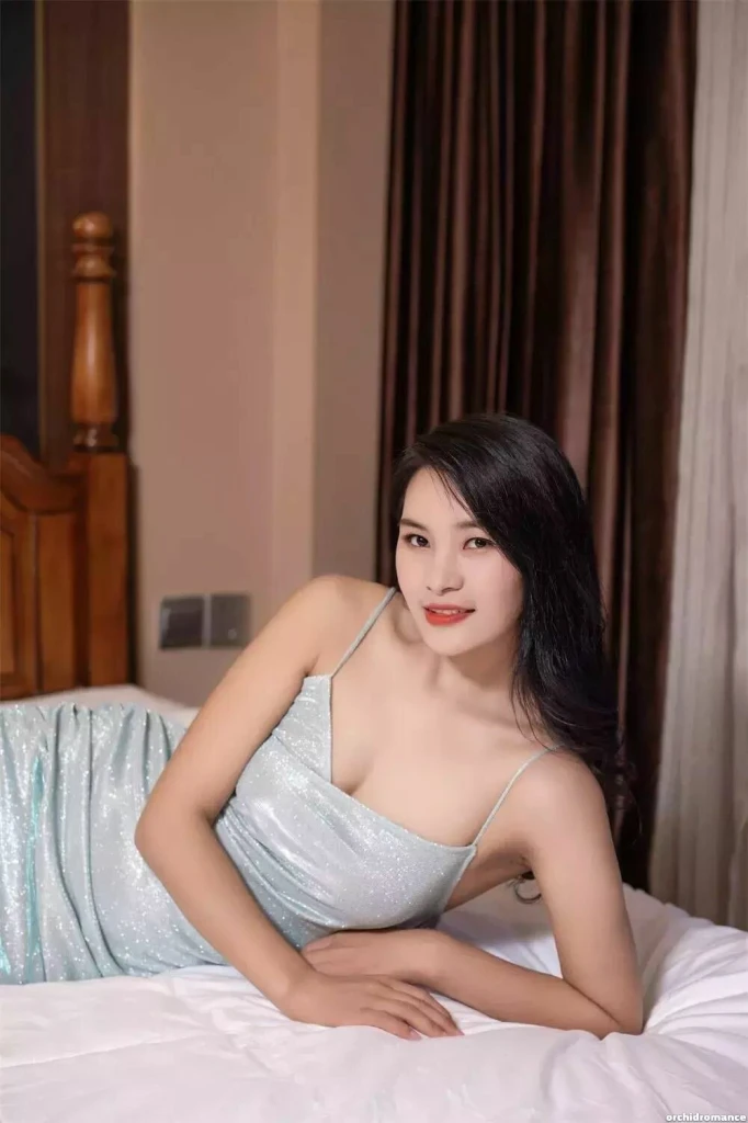 Wenwen Profile image 2