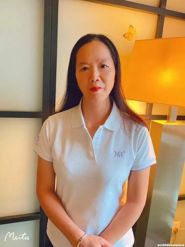 Huanhuan Profile image 4