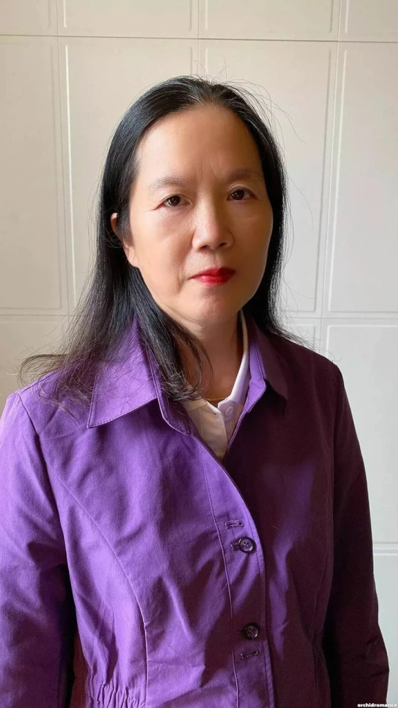 Huanhuan Profile image 1