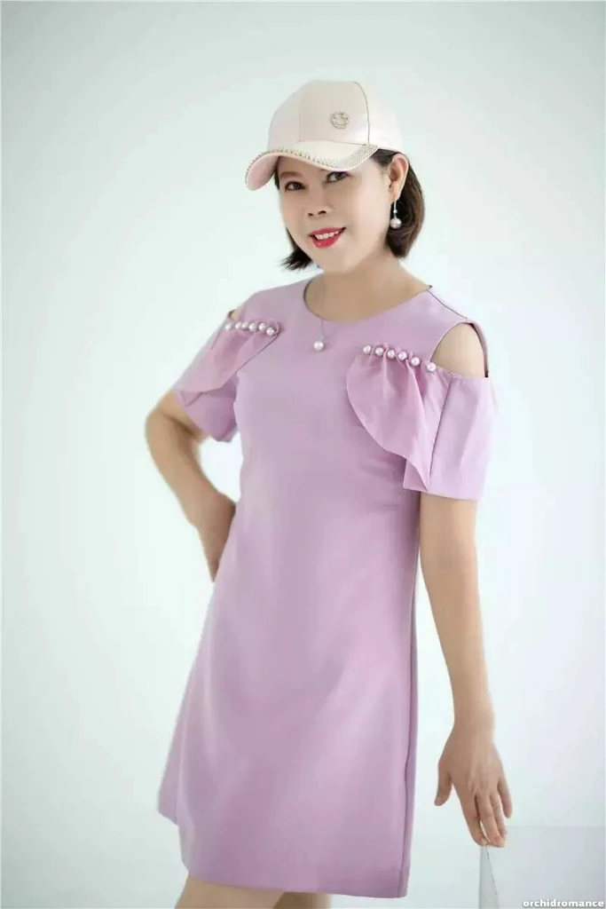 Liping Profile image 3