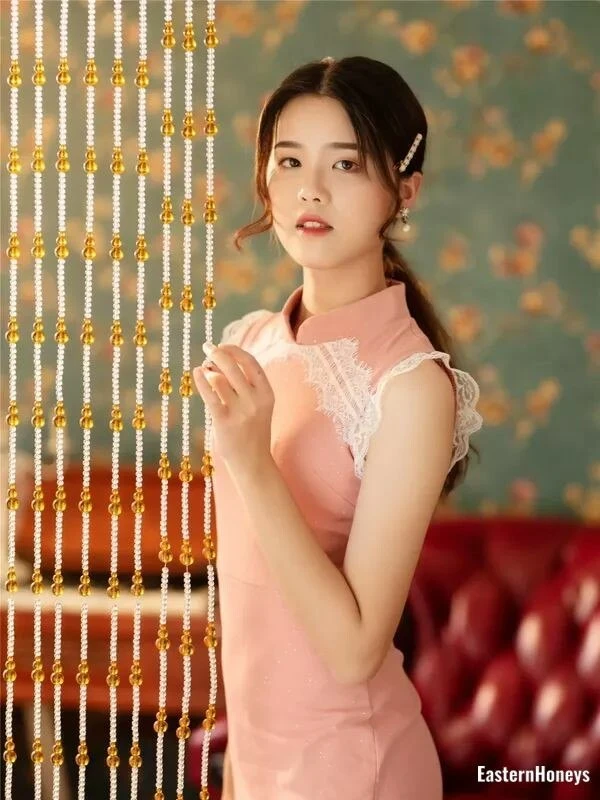 QingQing Profile image 1
