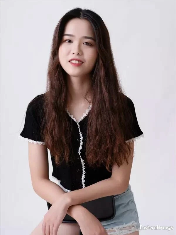 QingQing Profile image 3
