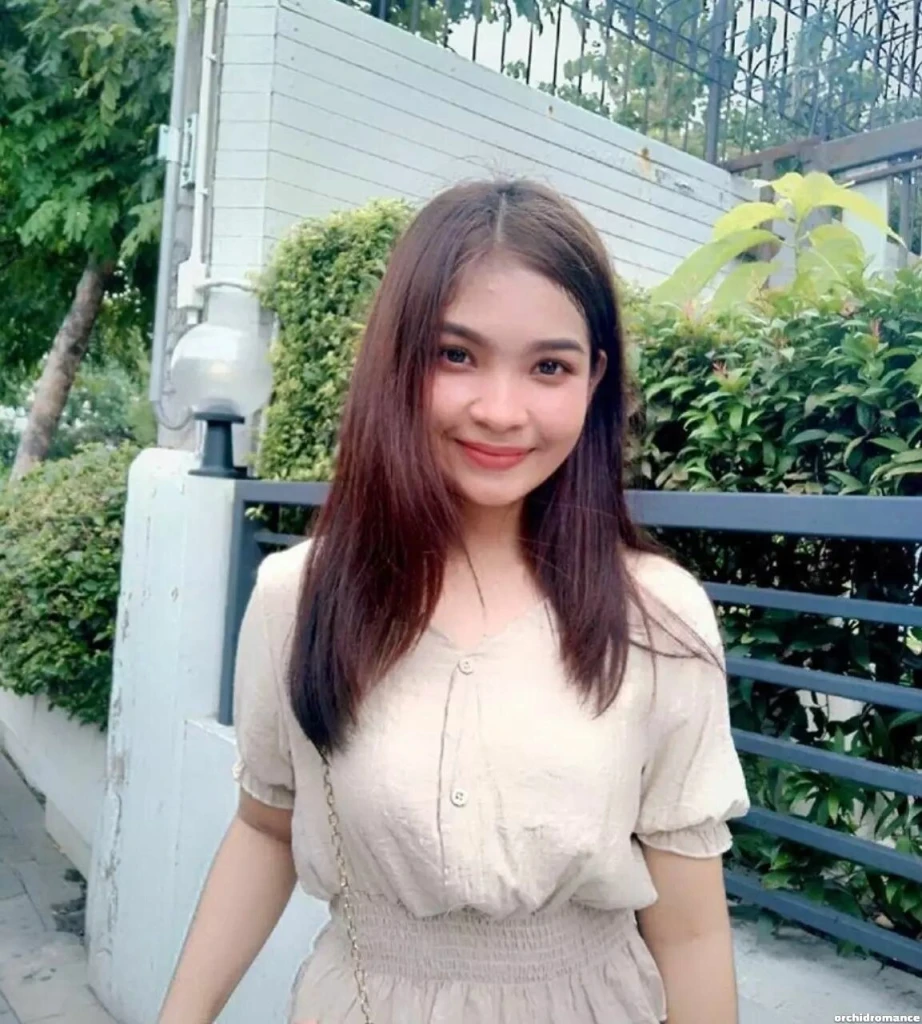 Tira Profile image 2