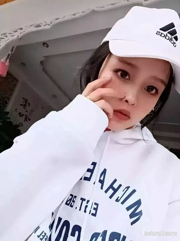 Hu Yan Profile image 2