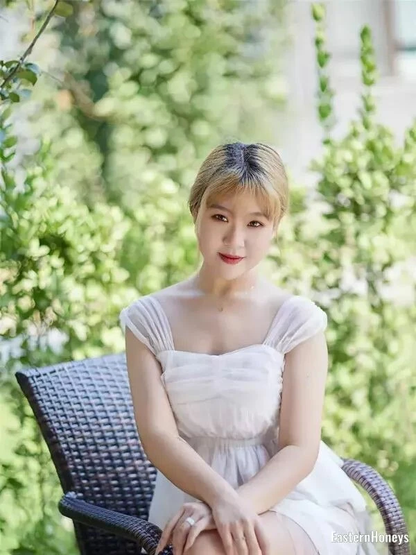 Zhiyi Profile image 2