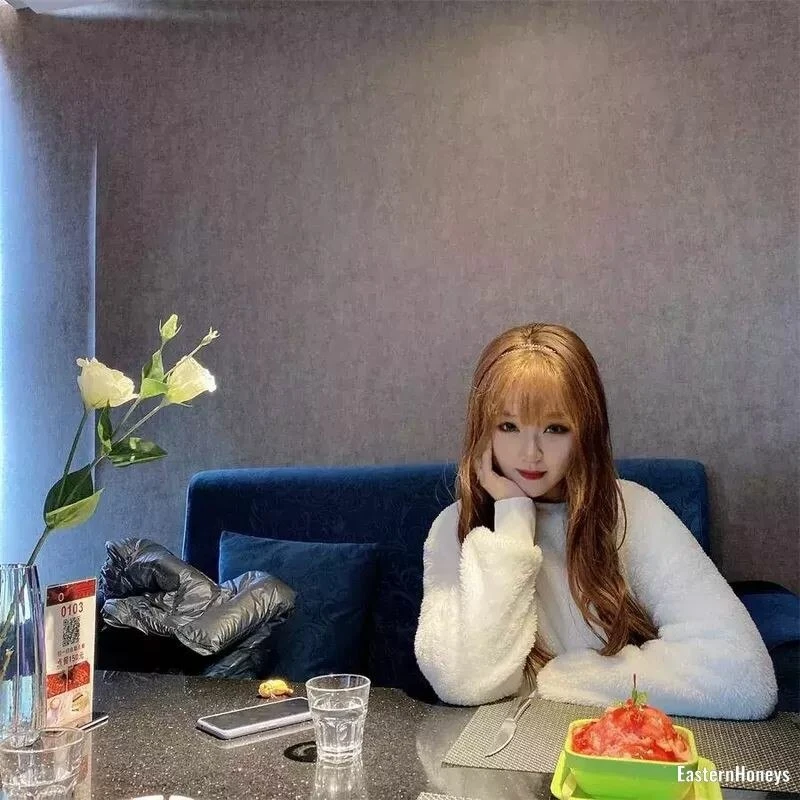 Zhiyi Profile image 1