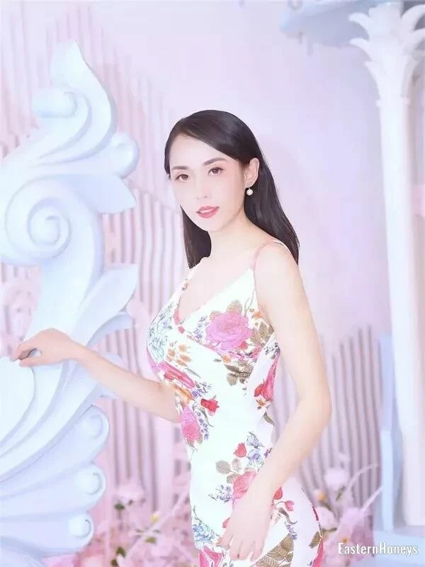 Lindsay Profile image 3