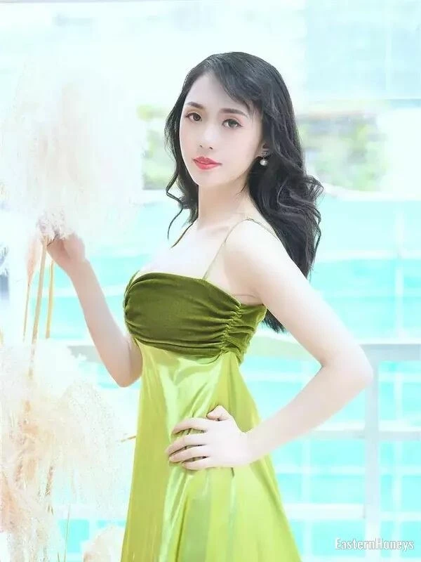 Lindsay Profile image 4