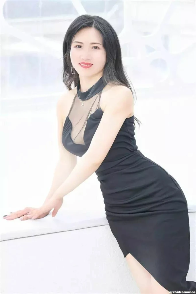 Huanjun Profile image 3